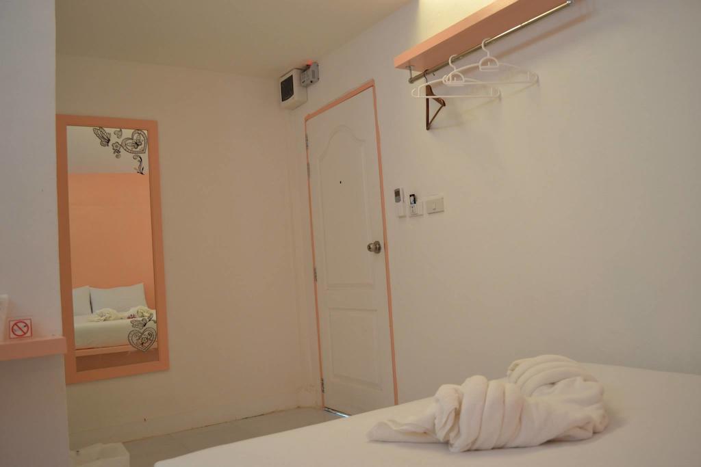 Pakgasri Guest House Ko Lanta Esterno foto