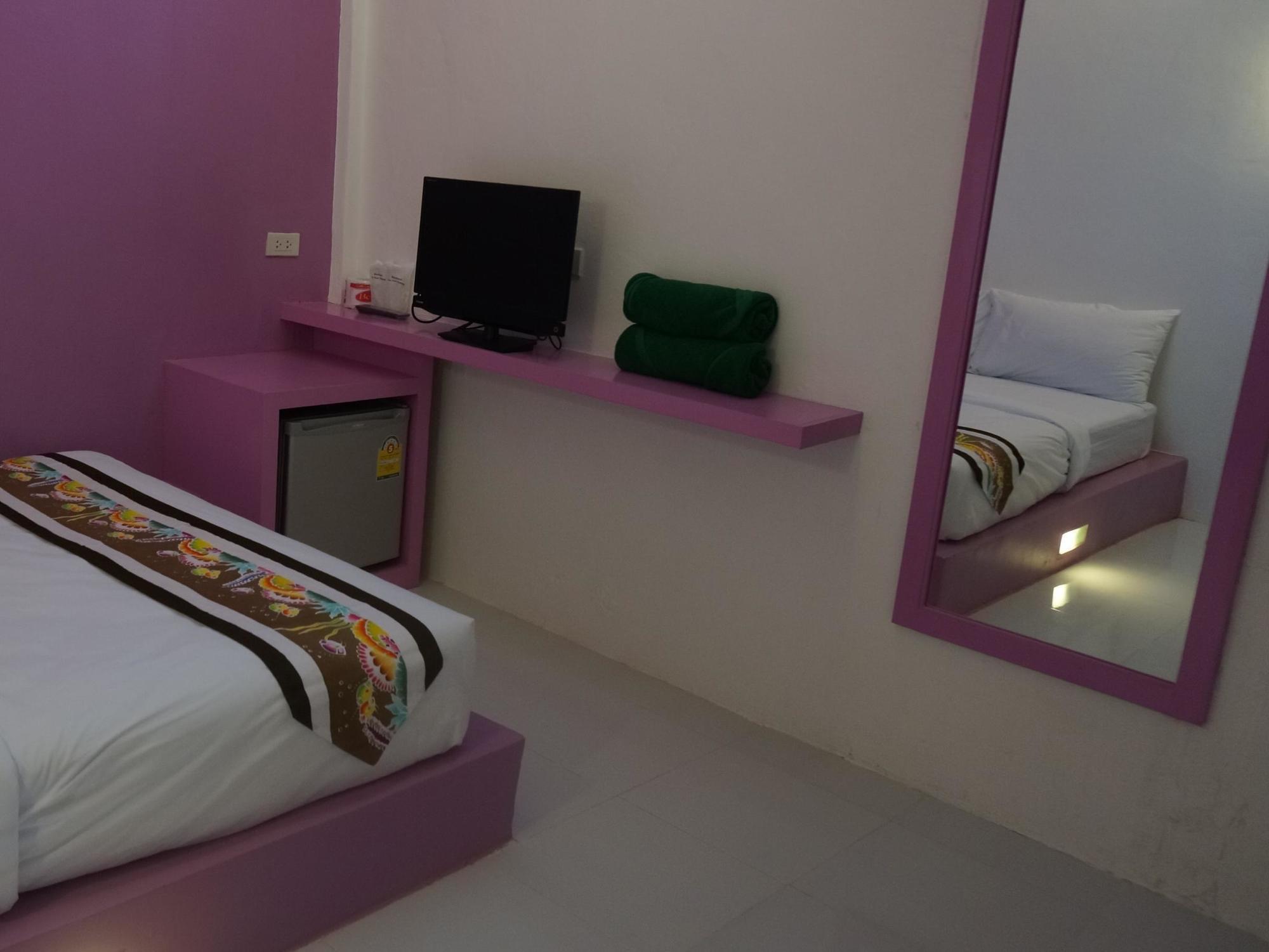 Pakgasri Guest House Ko Lanta Esterno foto